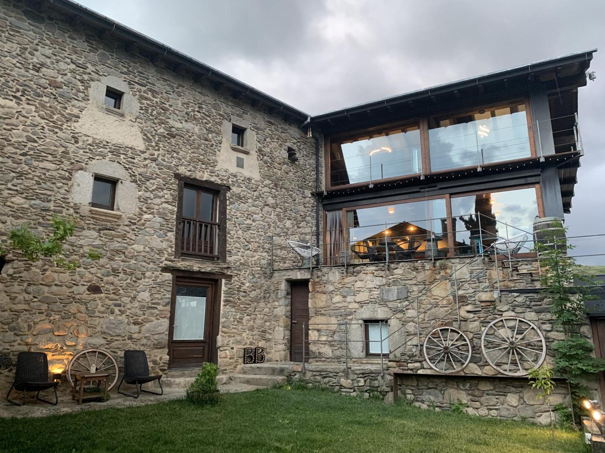 Mas Farner - Adults Only Bed & Breakfast Llivia Exterior photo